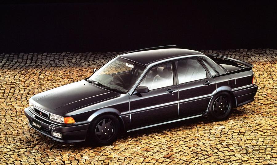  Mitsubishi Galant AMG (E33A) 1989 года  (фото 4 из 6)